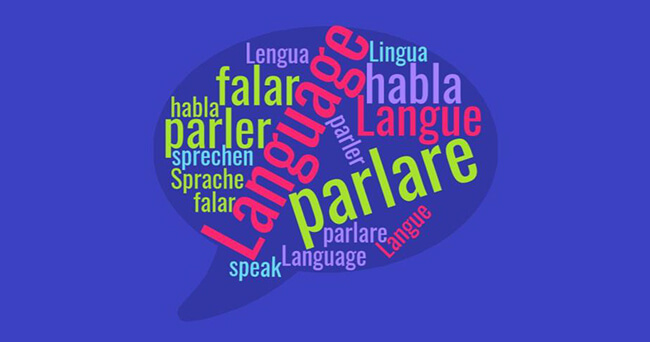 Illustration einer Sprechblase mit Begriffen wie „Language“, „parlare“, „sprechen“, „parler“, „habla“ in unterschiedlichen Farben und Sprachen vor lilafarbenem Hintergrund